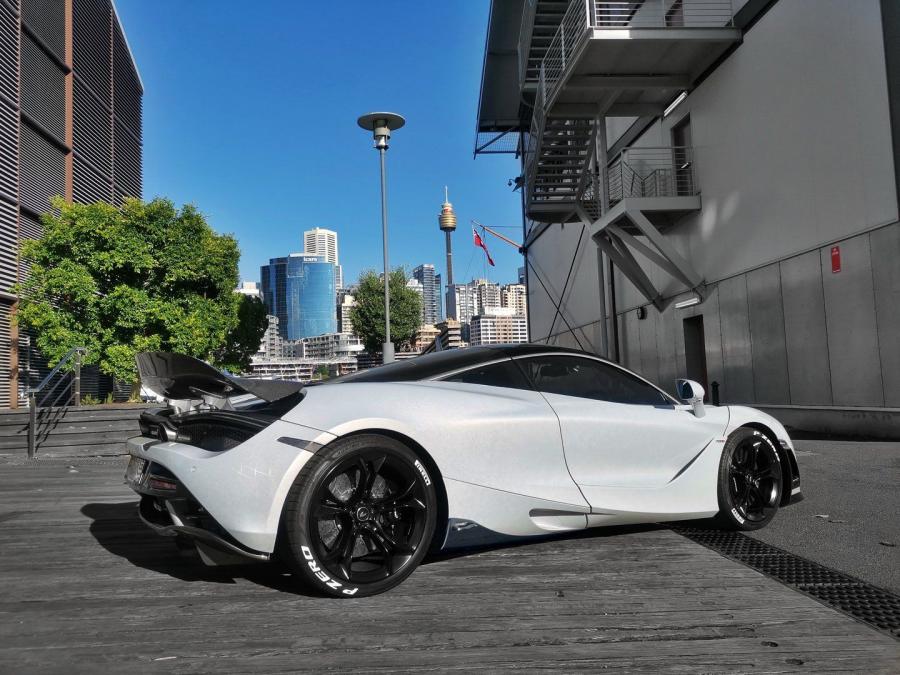  McLaren 720S Velocita by DMC 2018 года  (фото 2 из 7)